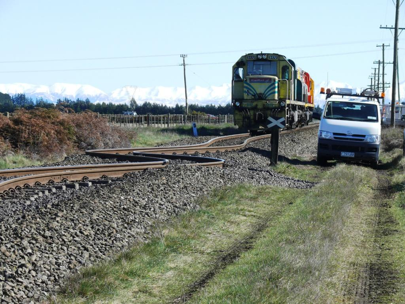 Illustration for article titled The Power of an Earthquake Turns Train Tracks to Spaghetti